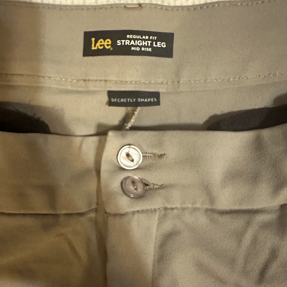 Lee Women’s Dress Pants Size 18 Medium